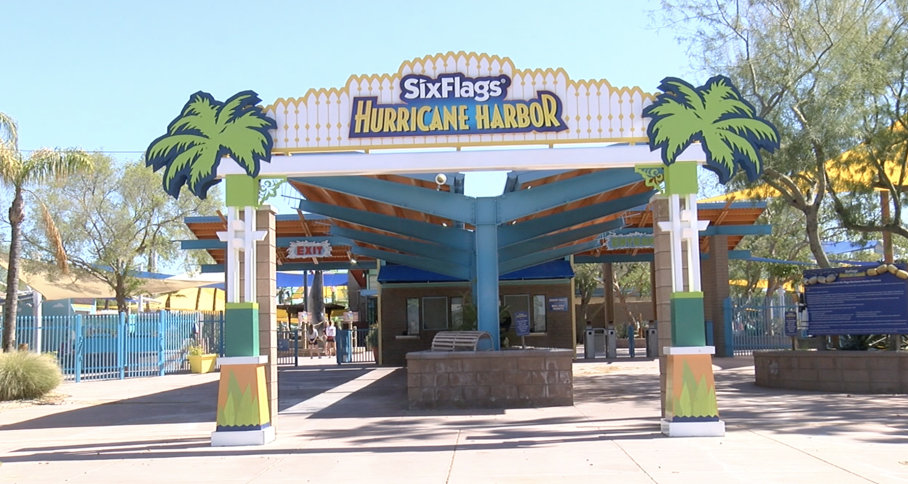 Hurricane Harbor Phoenix